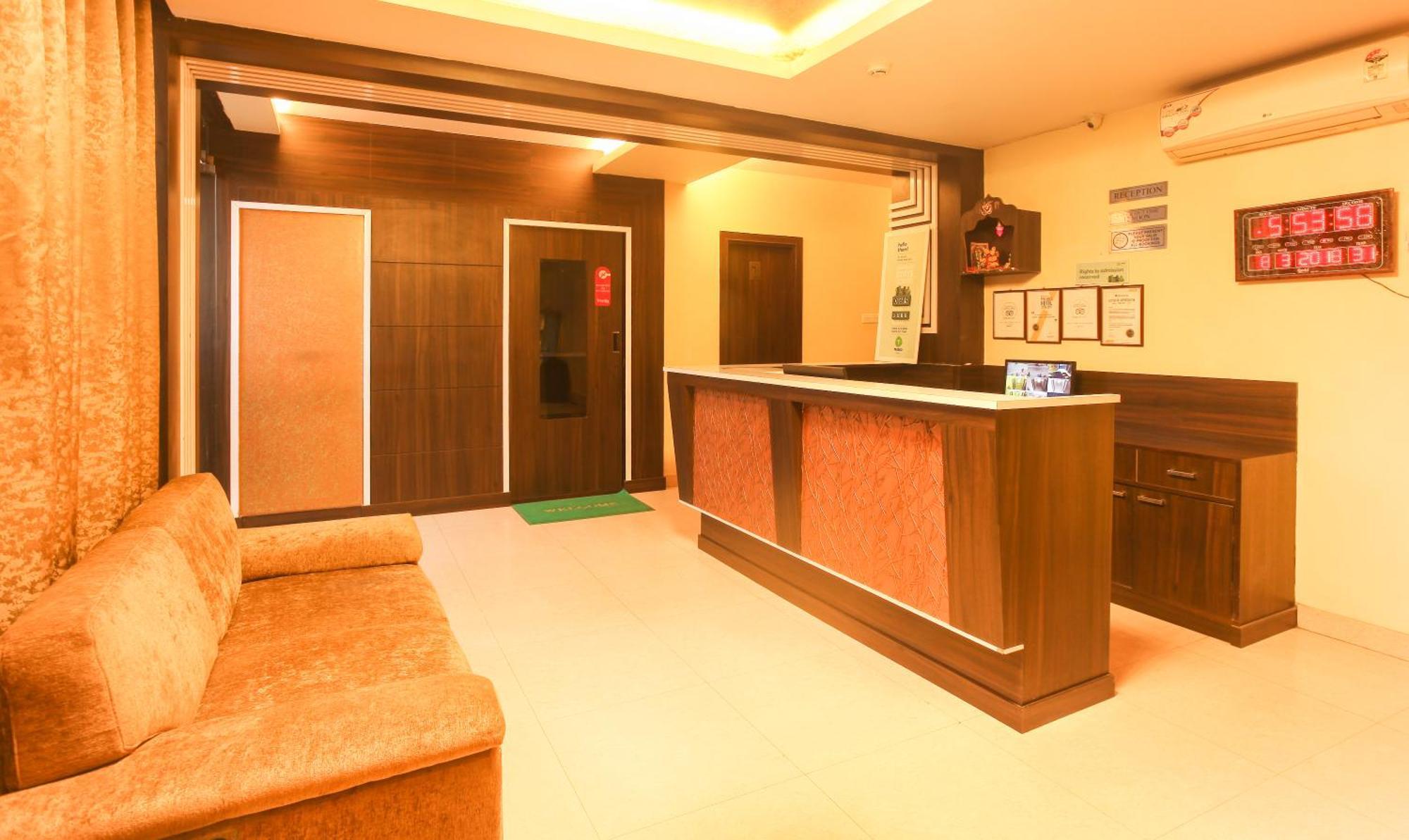 Hotel Janki International Sigra 2 Km From Kashi Vishwanath Temple Varanasi Exterior foto